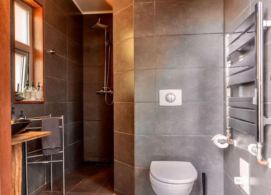 Luxury Lakefront Villa, Infinity Hot Tub And Sauna Grimsnes og Grafningshreppur